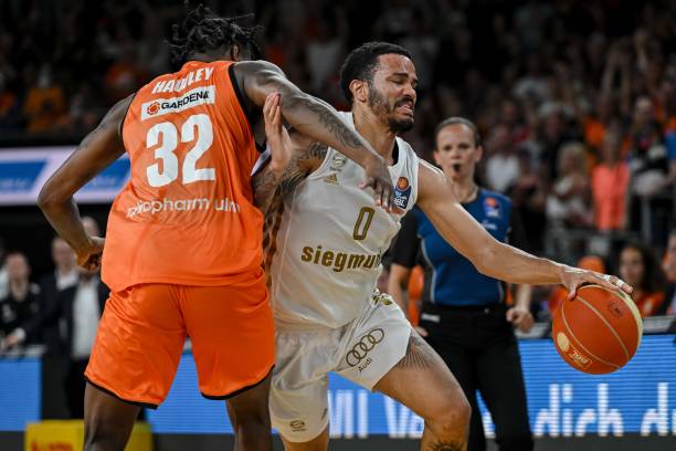 样成为许多 样成为许多