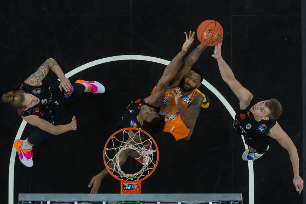 西甲第轮裁 西甲第轮裁